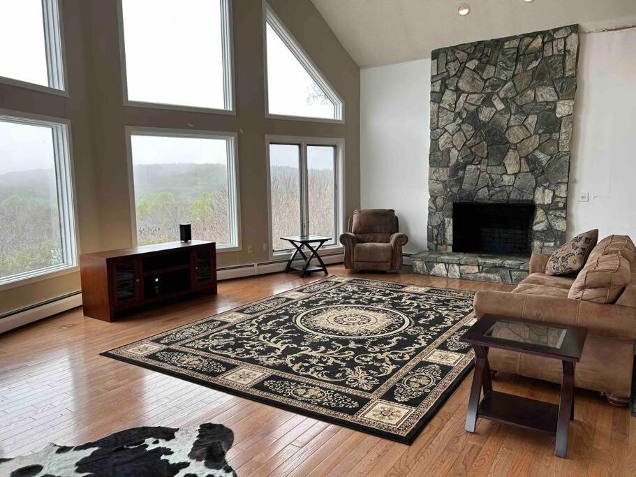 فيلا انكاسفيلفي Casino Chalet With Incredible Views المظهر الخارجي الصورة